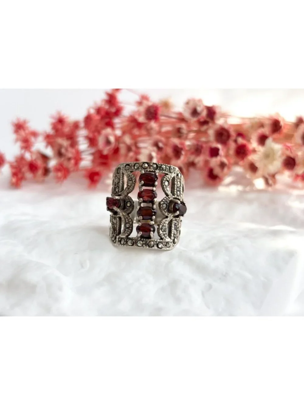 Art Deco Marcasite and Garnet Gemstone Sterling Silver 925 Vintage Ring - sz 8